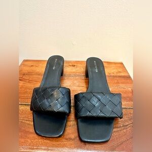 Marc Fisher LTD Casara Woven Block Heel Slide Square Toe Sandals Size 9